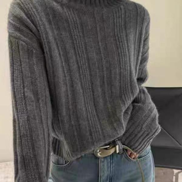 European High-End Women's Thick Ribbed Turtleneck Sweater - Loose Fit, Short, Autumn/Winter Knitwear