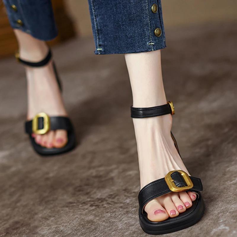 fashion Retro Style Summer Open Toe Women Sandals Fashion Metal Buckle Thick Heel Ladies Outdoor Street Style Dress Pumps