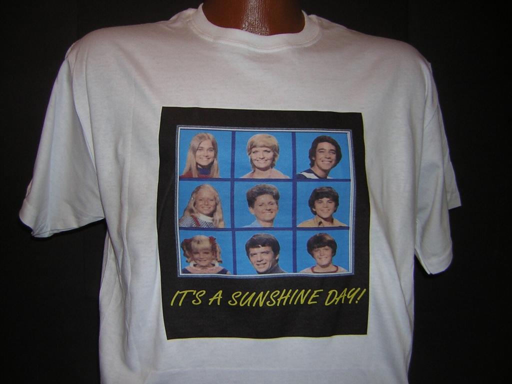 The Brady Bunch It's a Sunshine Day! T-shirt 100% Cotton