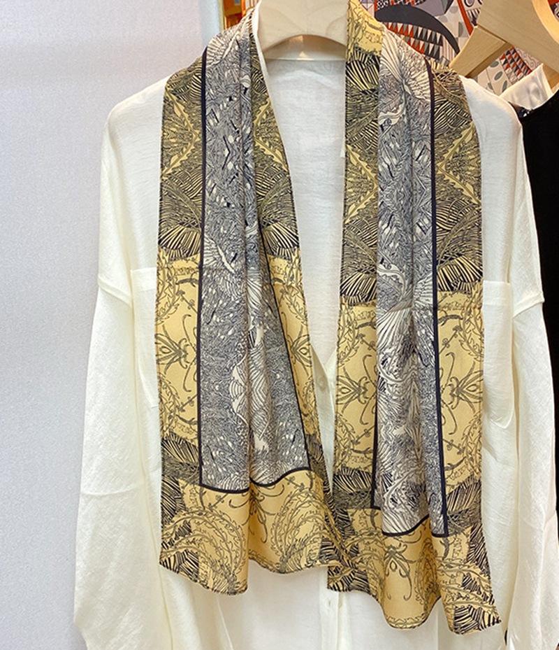 

Summer Fresh Mint Green Double Crepe Silk Chain Shape Pattern Mulberry Silk Versatile Long Silk Scarf Scarf 140