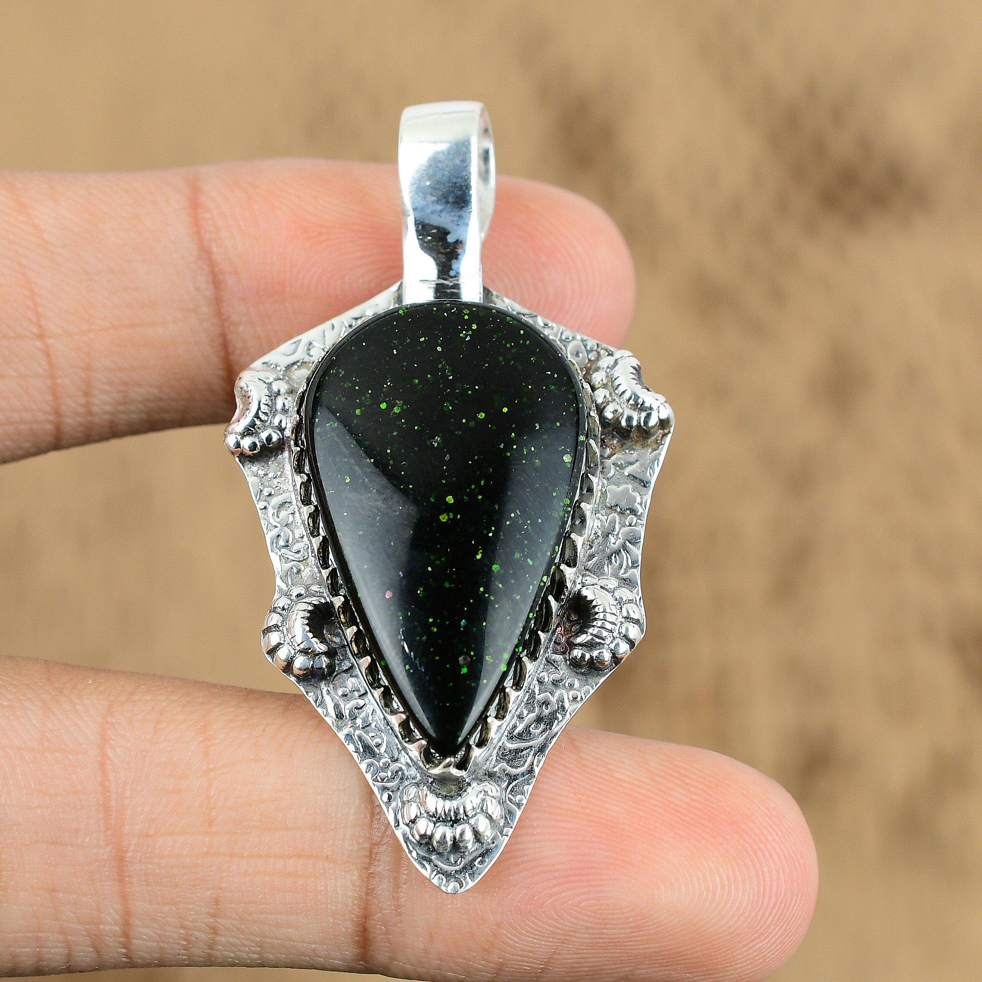 

Natural Green Sunstone Gemstone Pendant 925 Sterling Silver Indian Jewelry