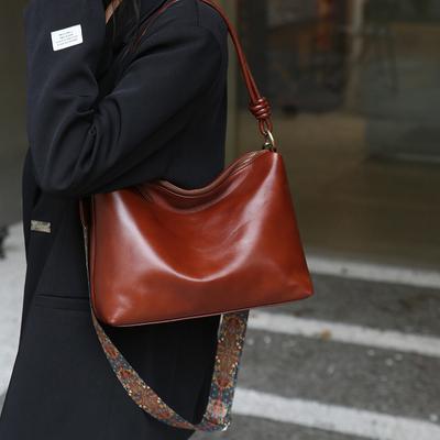 Herbst/Winter Premium Cross-Body-Tasche aus pflanzlich gegerbtem Rindsleder, Unterarmtasche mit großer Kapazität, Einzelschultertasche aus echtem Leder für Damen