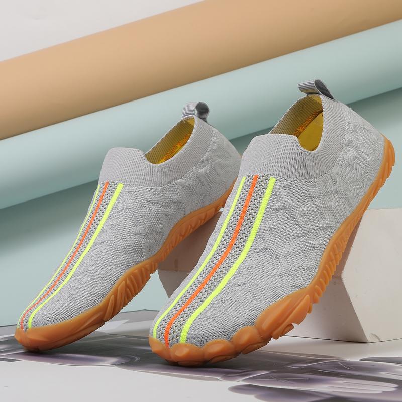 Fashion Unisex Outdoor Water Shoes Fast Drying and Breathable Five Finger Beach Shoes Hot Selling Indoor Fitness and Yoga Shoes