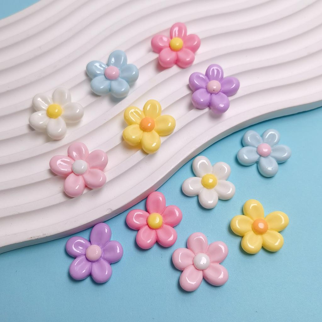 New Novelty 100Pcs Flatback Resin Daisy Flowers Cabochons 22MM Mini Florals Embellishments for Spring Summer Jewelry Making DIY