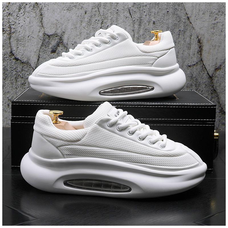 Mode Herr Sneakers Andningsbara Vita Röda Kanvas Skor för Man Casual Sport Andningsbara Herr Vulcaniserade Skor Lätta Nätmaterial Skodon