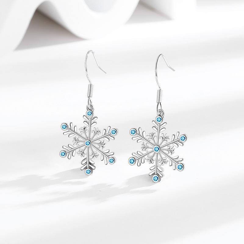 New Christmas Earrings Niche Design Versatile Snowflake Pendant Exquisite Fashionable Earrings