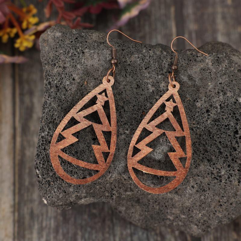 Retro Teardrop Cutout Christmas Tree Wooden Earrings