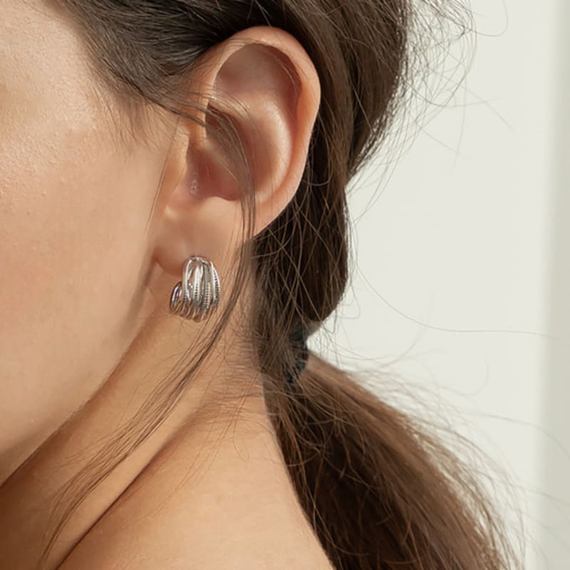 

Ssecondo [Silver925]Twist texture hoop earrings, Aeris_2 colors Gold