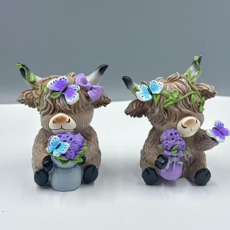 Lavenders Highlands Cow Figurines Highlands Cow Gnomes Resin Statue Calf Lover Gift for Home Tiered Tray Table Decors