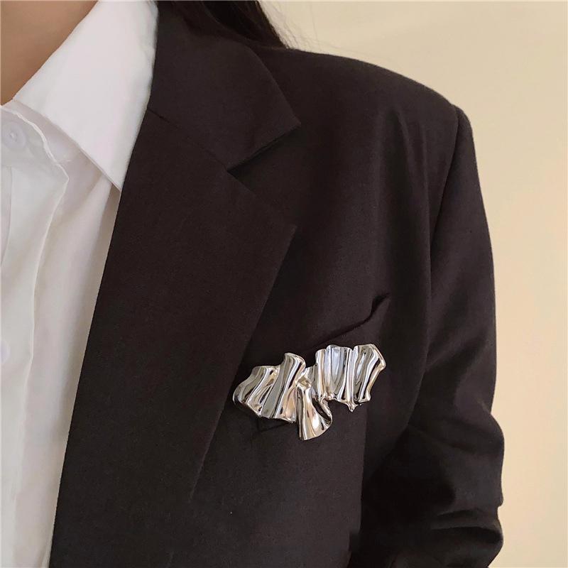 Stainless Steel Irregular Brooches for Women Unisex Glossy Geometric Waterproof Pins Banquet Party Gifts Jewelry Accessories