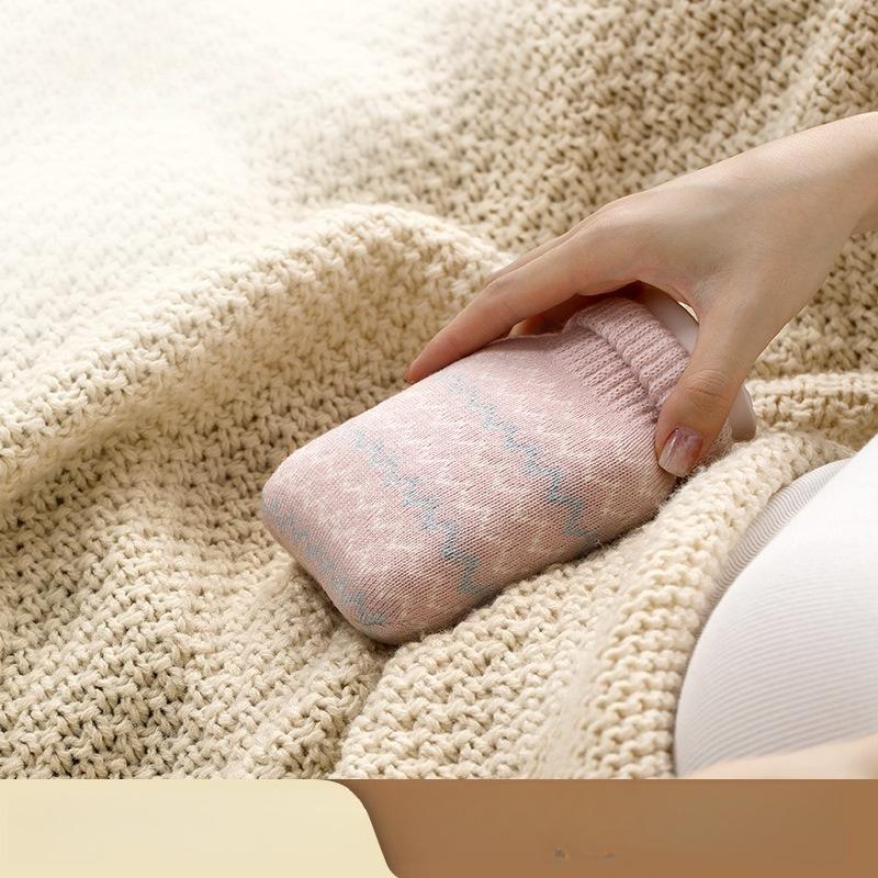Household Hot Water Bag, Explosion-proof Small Hand Warmer, Portable Hot Compress for Girls, Simple Silicone Hot Water Bag