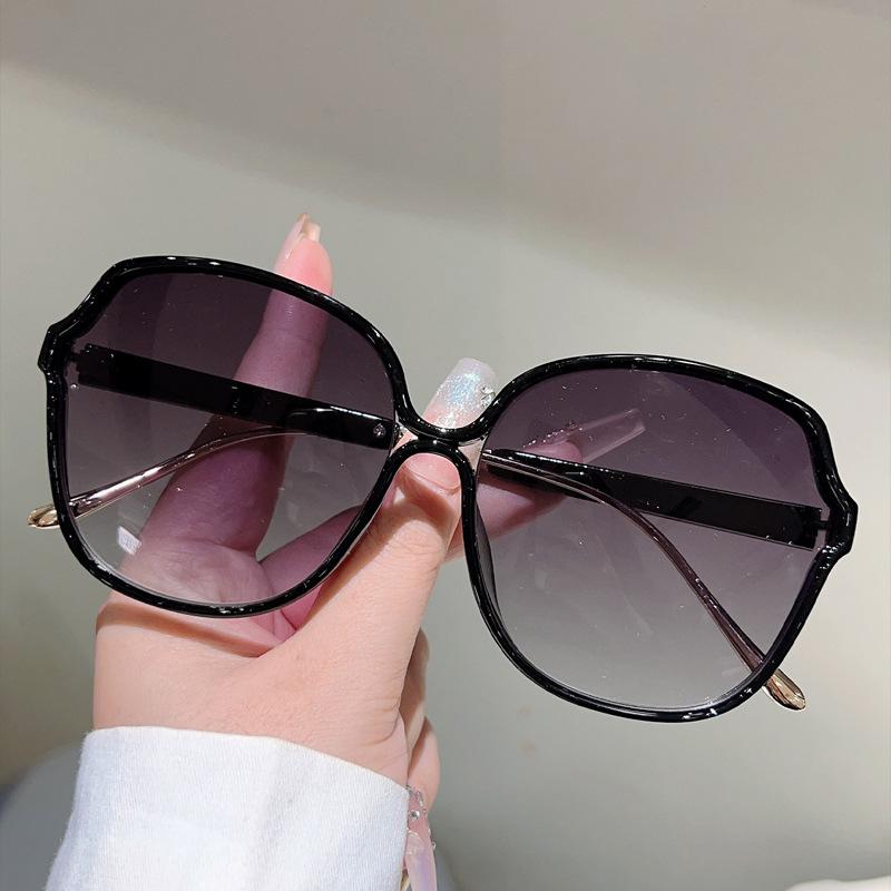 Vintage Oversized Sunglasses Women For Men Luxury Brand Designer Sun Glasses Punk Popular Big Frame Hollow Eyeglasses Uv400