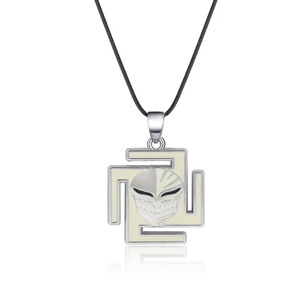 Bleach Kurosaki Ichigo Bull Head Skull Mask Flame Metal Pendant Necklace For Fans