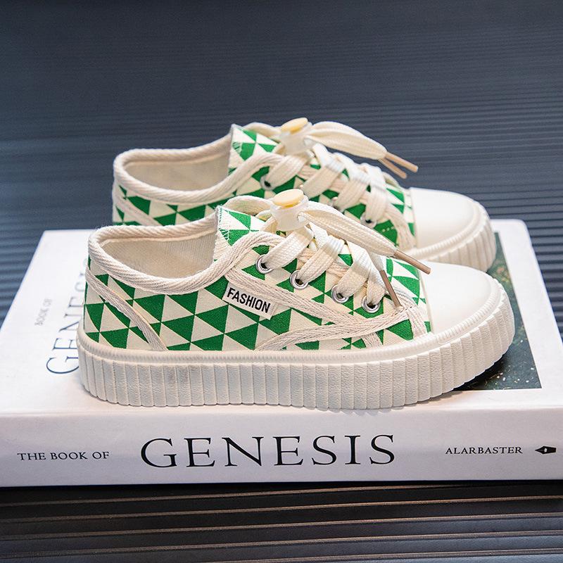 2025 medium and older children's sports shoes boys' bottom anti-new children's canvas shoes girls' casual shoes biscuits skateboard shoes