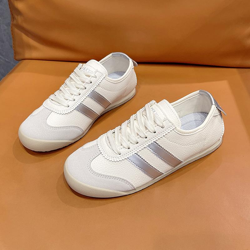 

Лето 2024 года, новые мягкие кожаные повседневные кроссовки на плоской подошве для моральных тренировок, корейская версия академических кроссовок Forrest Gump, маленькие белые женские туфли 40 серебряный