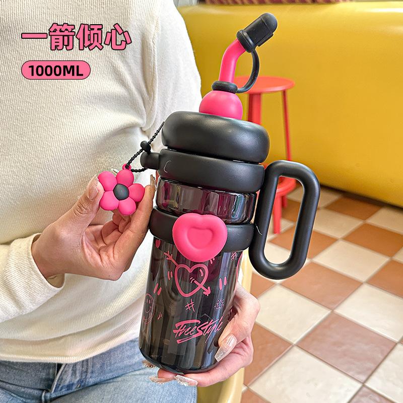 Water bottle summer plastic water cup large capacity cup children with handle portable straw plastic cup office tea