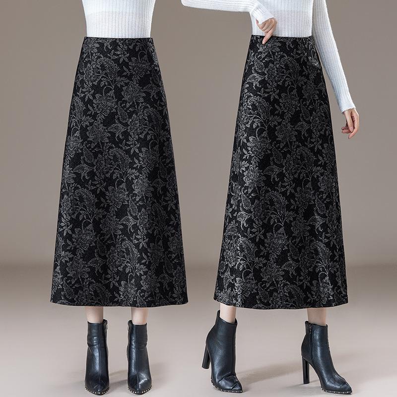 2025 Autumn Elegant High Waist Jacquard Mermaid Skirt: Retro Style, Hip-hugging Design for a Taller, Slimmer Look