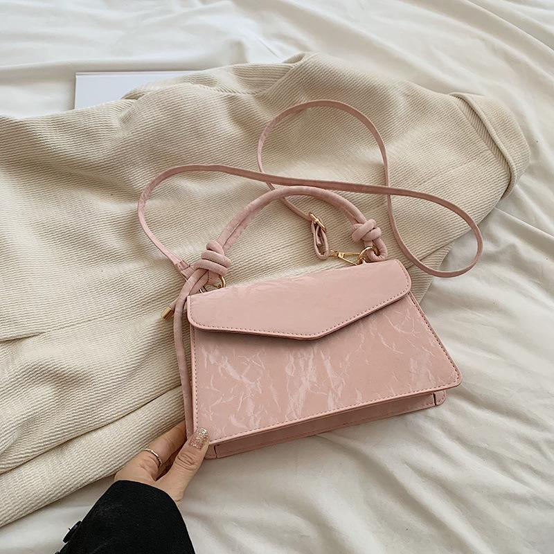

Internet celebrity fashion simple personality small bag women 2025 four seasons new versatile ins shoulder messenger bag small square bag розовый