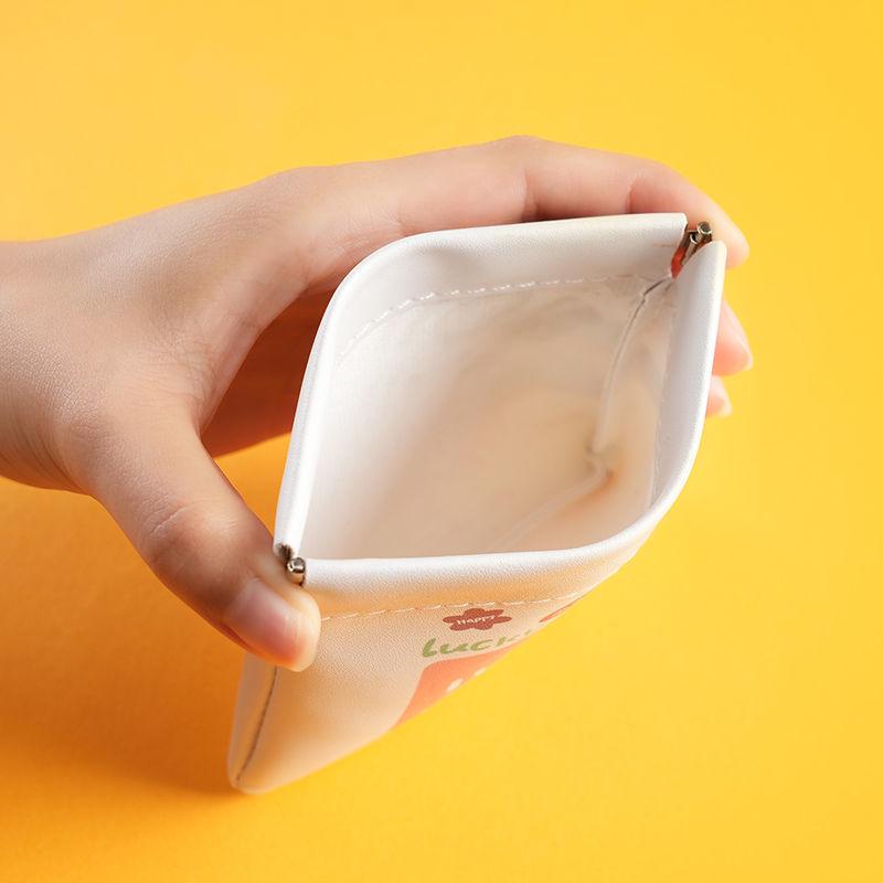 

Компактный кошелек для монет с вафельным узором и цветочным принтом и портативная косметичка-браслет