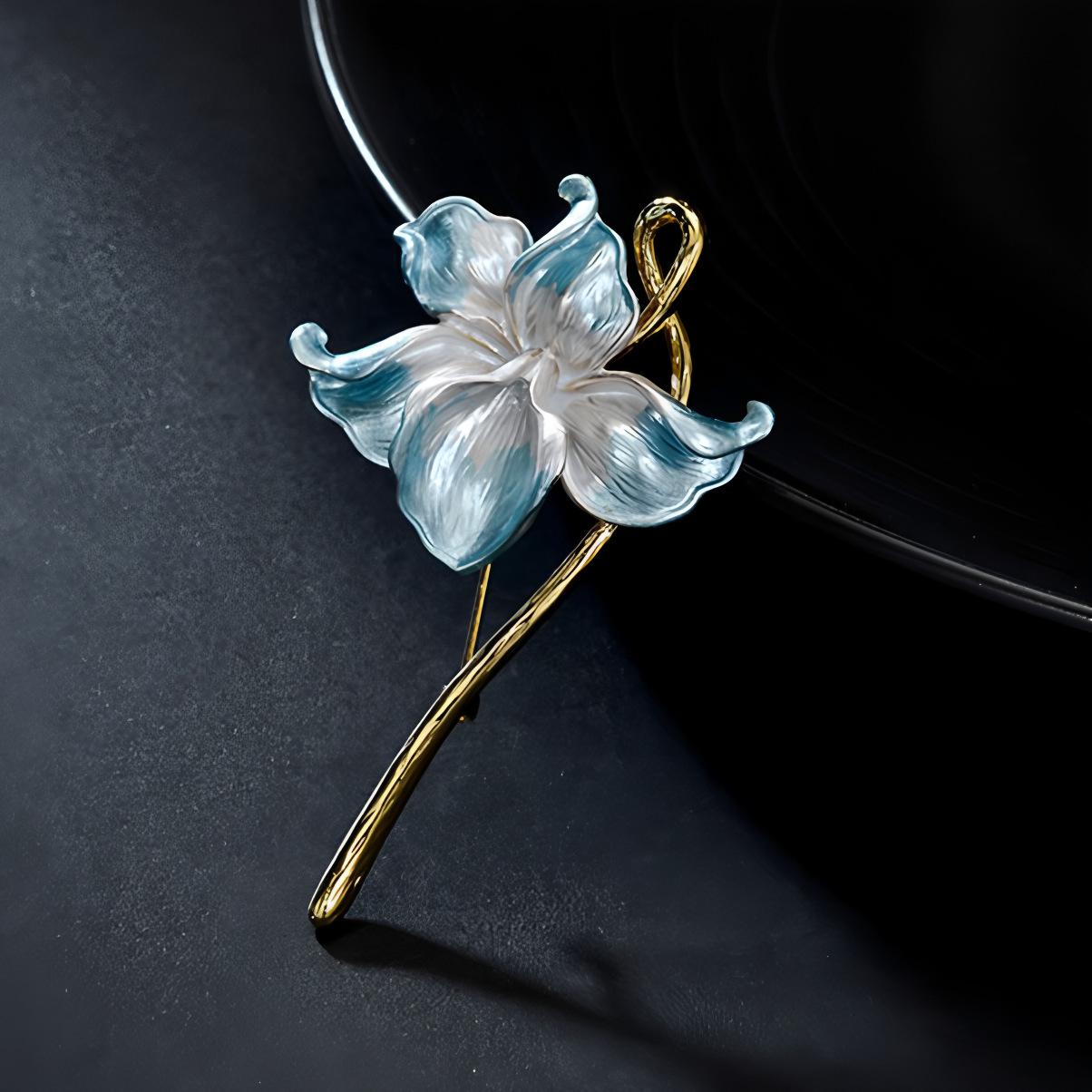

Elegant Water Lily Enamel Brooch - High-End Women s Suit Accessory & Corsage
