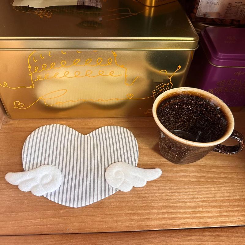 Sweet Angel Wing Heart Coaster Girly Aesthetic Plaid Anti-Scald Table Pad for Coffee Shop Desktop 1Pcs