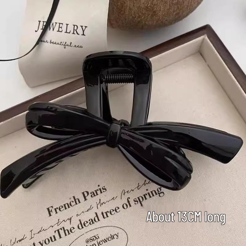 Großer französischer Retro-Klammer-Haarclip für elegante Damenfrisuren.