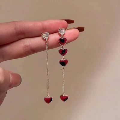 Nieuwe trendy oorbellen met hartjes en zirkonia kwastjes voor dames, glanzende kristallen, lange ketting, asymmetrische hangende oorbellen, feestsieraden voor meisjes.