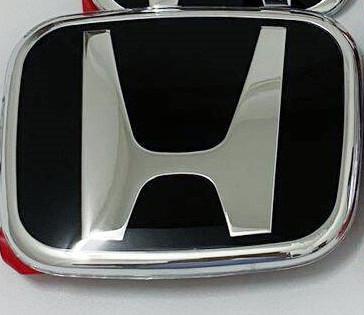 1Pcs For H Emblem Badge Steering Wheel Logo Accessories Honda Car Hood Grill Rear Trunk Fit City Accord Fit VEZEL HRV Odyssey