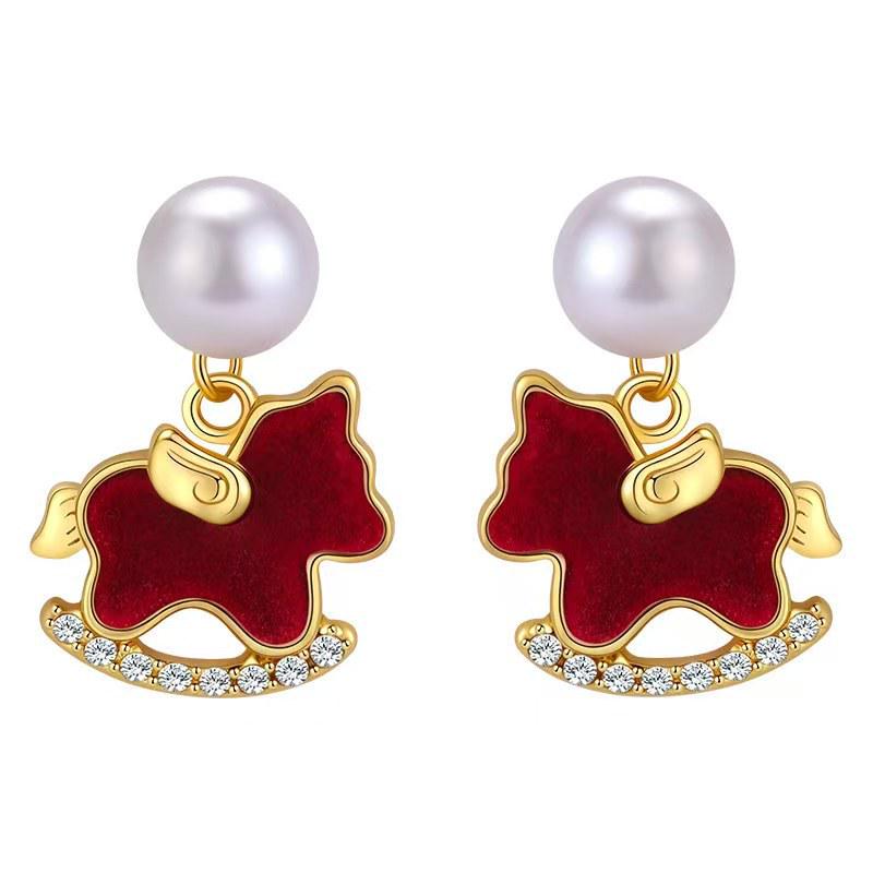 Elegant Rhinestone-Inlaid Red Flocking Pearl Horse Stud Earrings