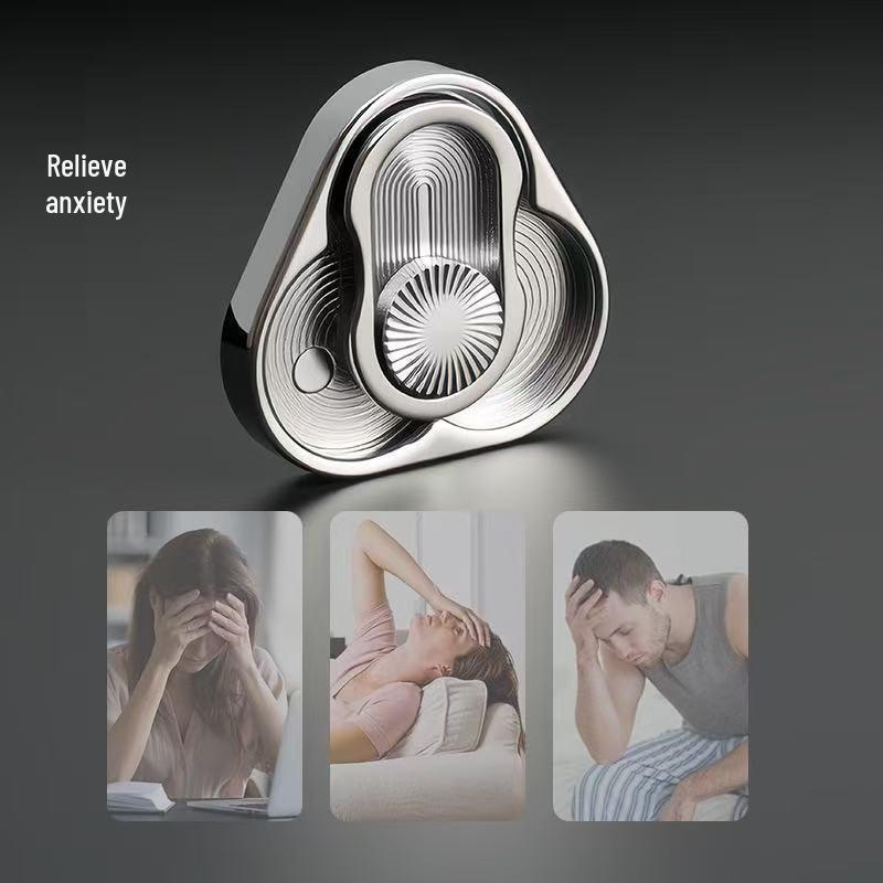 Triangle Rotating Spinner: EDC Three-Ring Snap Coin Decompression Hand Toy