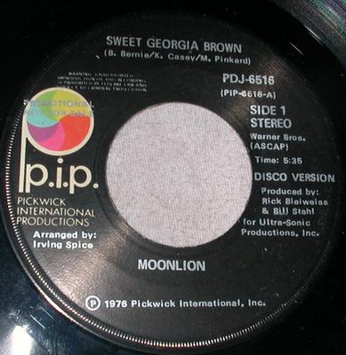 7-Zoll Schallplatte MOONLION - Sweet Georgia Brown PDJ6516PROMO P.I.P. Schallplatten 1976 US Soul/Funk Gebraucht