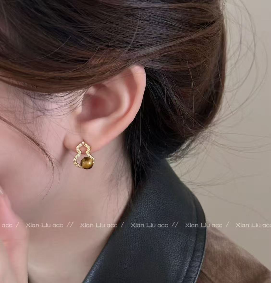 New Chinese-style Fulu stud earrings for women s niche design sense, unique Maillard gourd earrings, natural tiger s eye earrings.