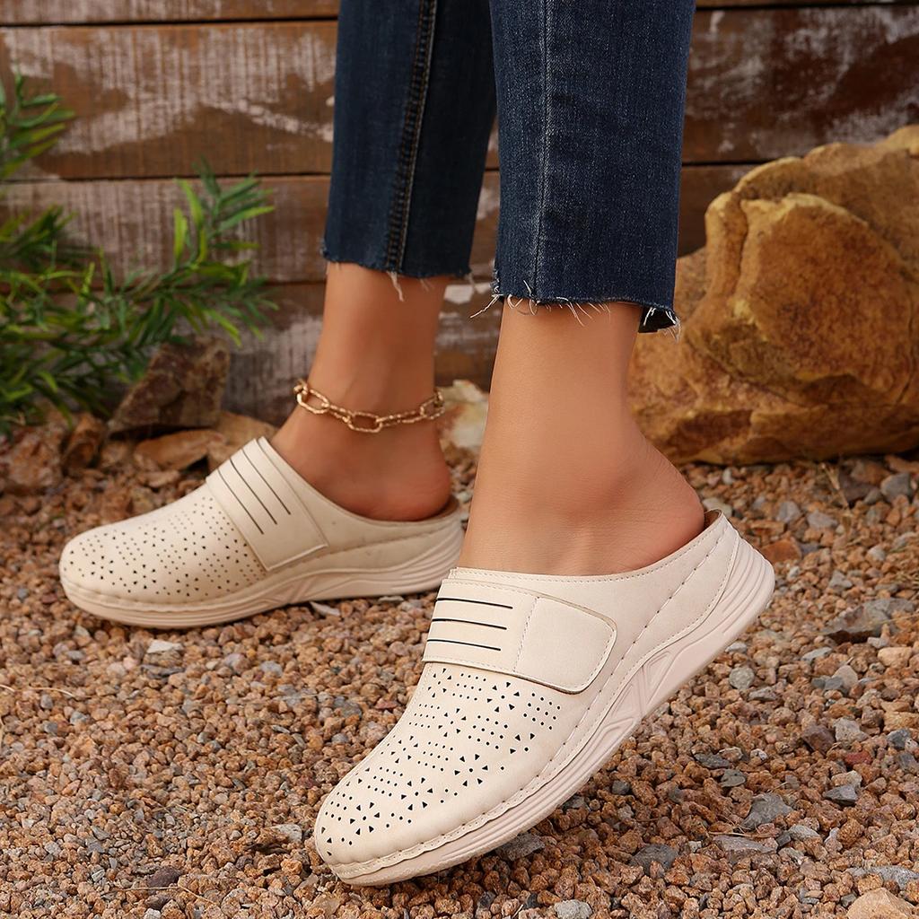 Summer Women Slippers Outside 2025 New Platform Sandals Comfortable Casual Slippers Lightweight Hollow Baotou Shoes Slides Women