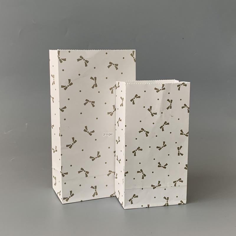 Small Floral Polka Dot Candy & Gift Paper Bag (Handle-Free, Flat Pocket for Cosmetics & Wedding Favors)