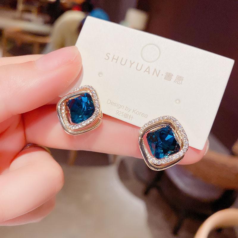 

S925 Copper Needle Green Crystal Female Niche Design Earrings New Fashion Temperament Rhinestone Geometric Earrings Zircon