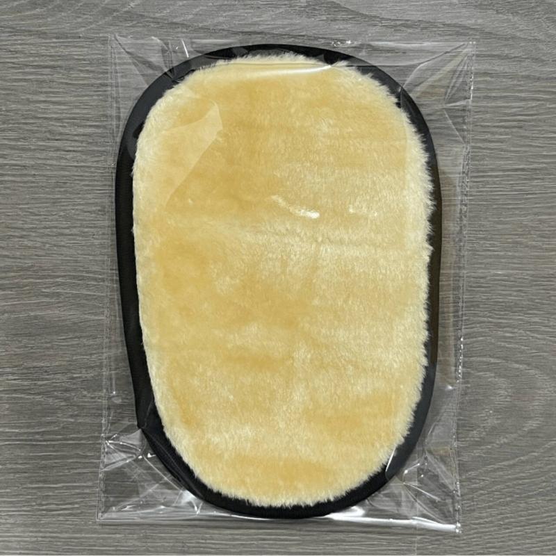Double Layer Wool Blend Vehicle Wash Mitts Superior Dust Absorption Ergonomic Design Safe For Paint Glass Trim