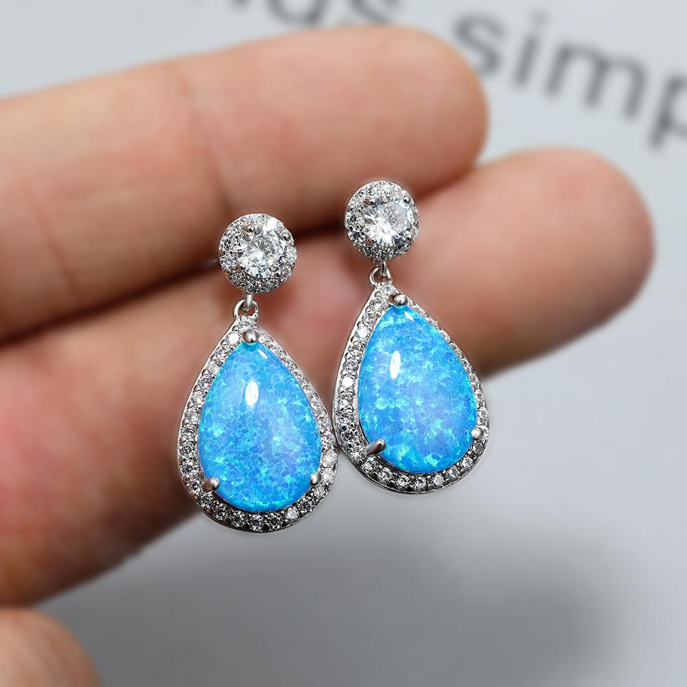 Water Droplet Earrings Have A Versatile Temperament and Are High End Retro Accessories In The Shape of Water Droplets
