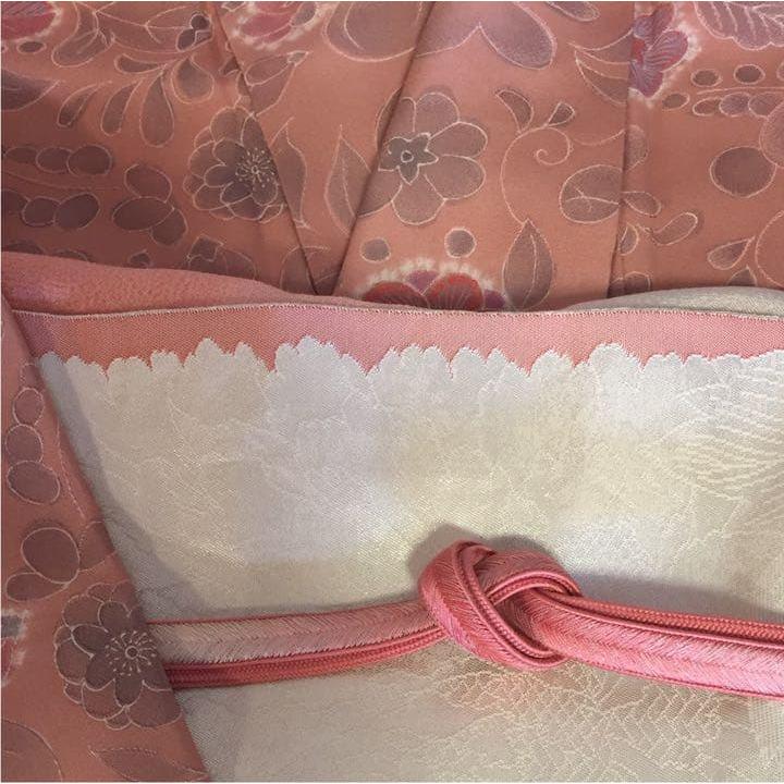 Used Gorgeous Tsujigahana pure silk fine pattern kimono for people in their 20s to 40s