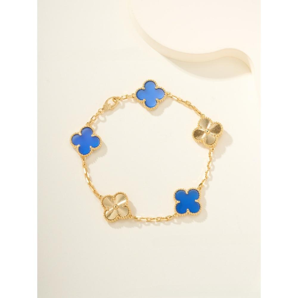 Hochwertiger roter Chalcedon Laser vierblättriges Kleeblatt fünfblütiges Armband 18K Roségold leichter Luxusschmuck Geschenk für Freundin