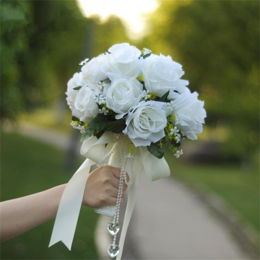 Exquisite Artificial Rose Floral Decorations Bridal Bouquet Artificial Flowers Perfect for Wedding Celebrations