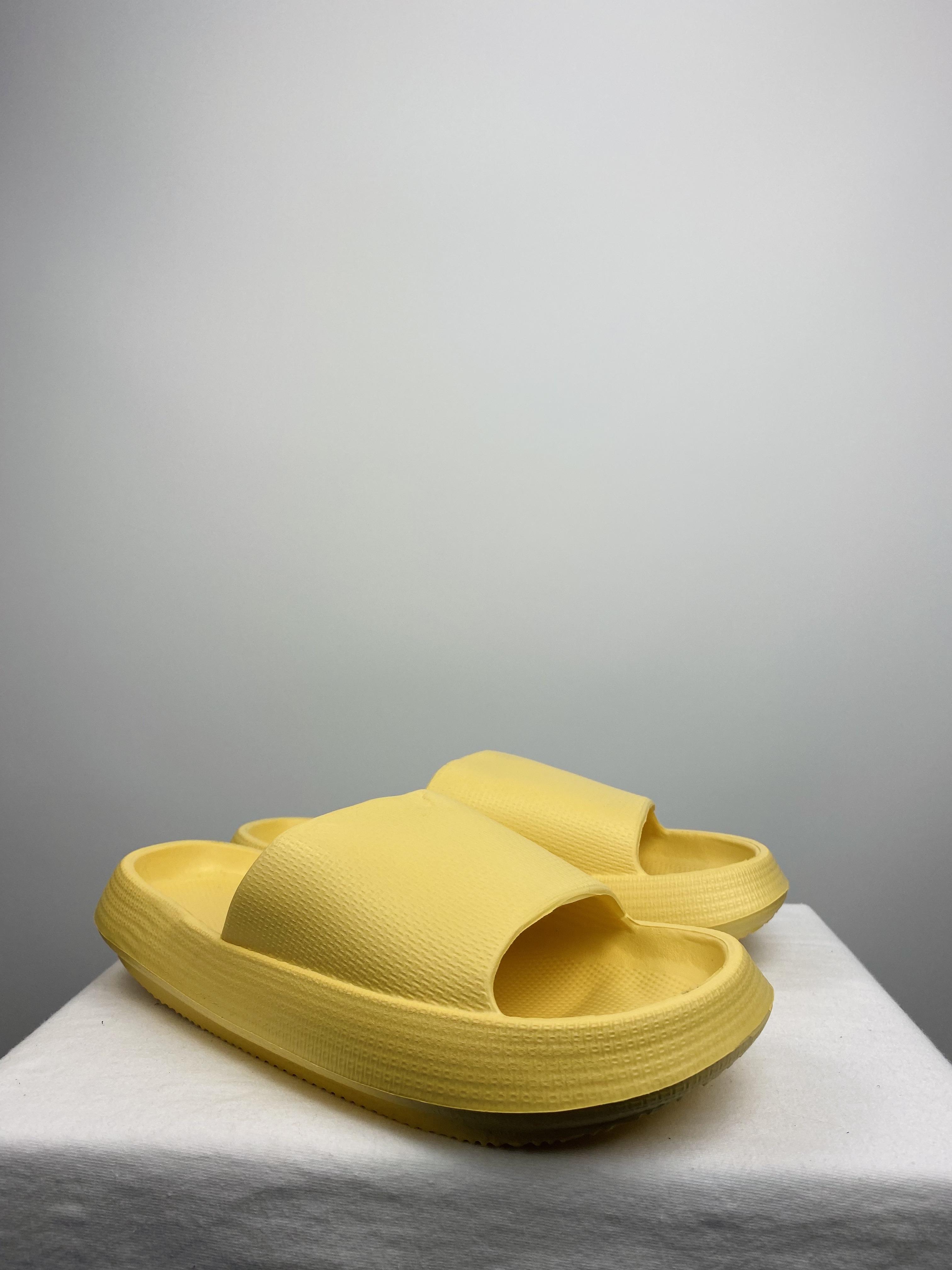 

Шльопанці жіночі 1179 35-36 Жовтий 39-40 жовтий