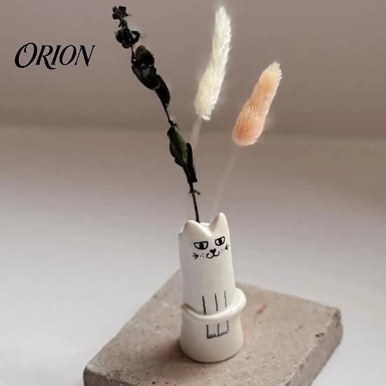 Cute Floral Arrangement Pot Creative Cat Shaped Flower Vase, Minimalist Cartoon Kitten Tabletop Planter for Dried Unique Resin Art Craft Fresh