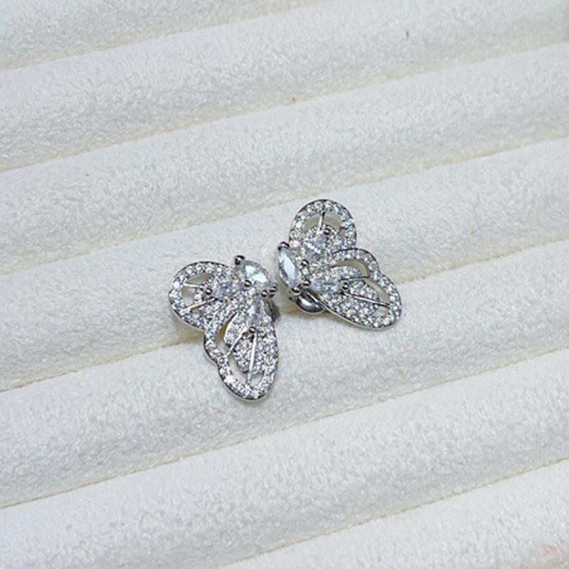 Stylish Butterfly Stud Earrings For Ladies 925 Silver Plated Super Shiny Full Diamond Zircon Banquet Jewelry Wedding Party Gifts
