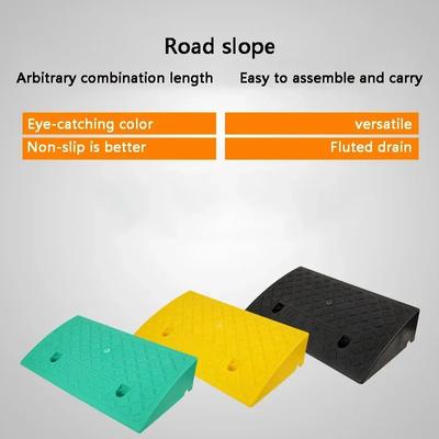 50*27*10cm Plastová PVC Silniční Nájezdová Rampa Podložka Přenosný Autokrok Do Kopce Trojúhelníková Podložka Obrubník Guma