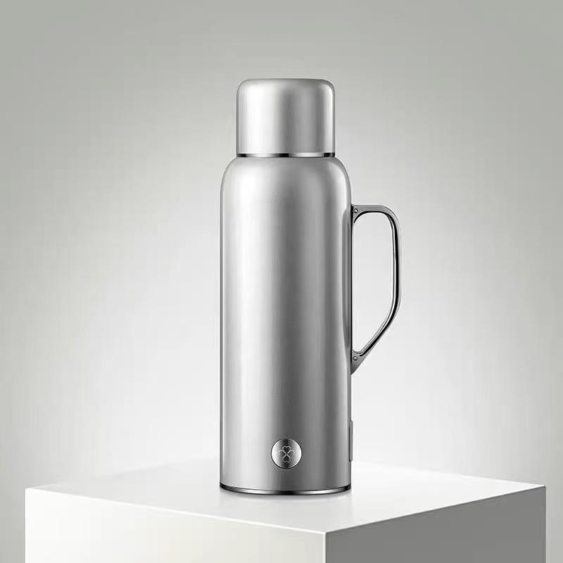 

Platinum Stainless Steel Travel Electric Kettle with Temperature Control сірий
