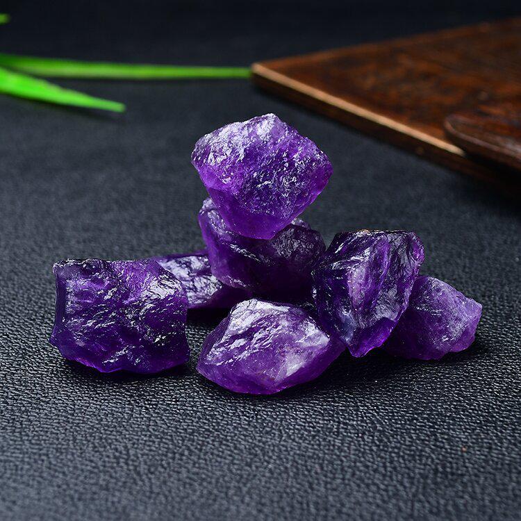 Xianci Amethyst Raw Stone Deep Purple Gemstone Bracelet Pendant Aromatherapy Diffuser Accessory.