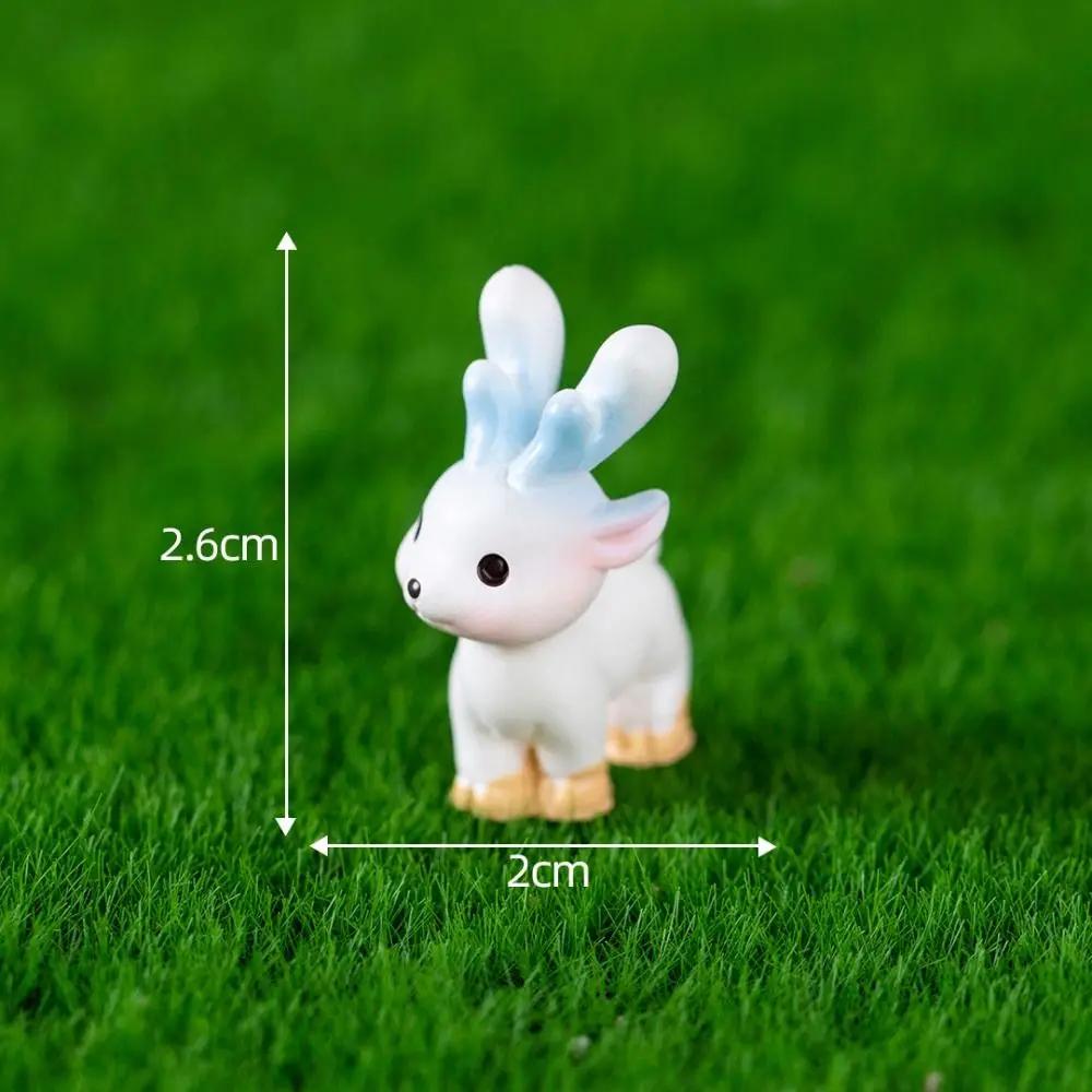 Cartoon Carrot Rabbit Figurines Realistic Resin Bunny Micro Landscape Ornaments Handmade Mini Mini Carrot Decoration Outdoor
