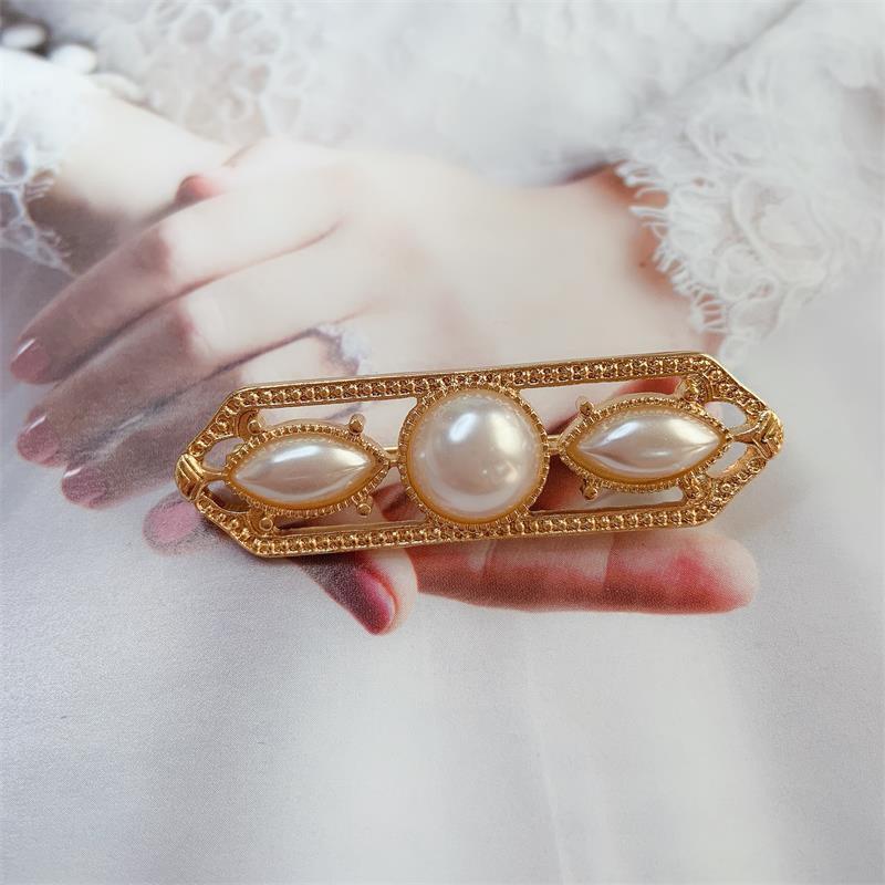 Spilla Brooch Vintage Leopardo Animale Palazzo Perla con Lega Galvanizzata Per Donne e Uomini