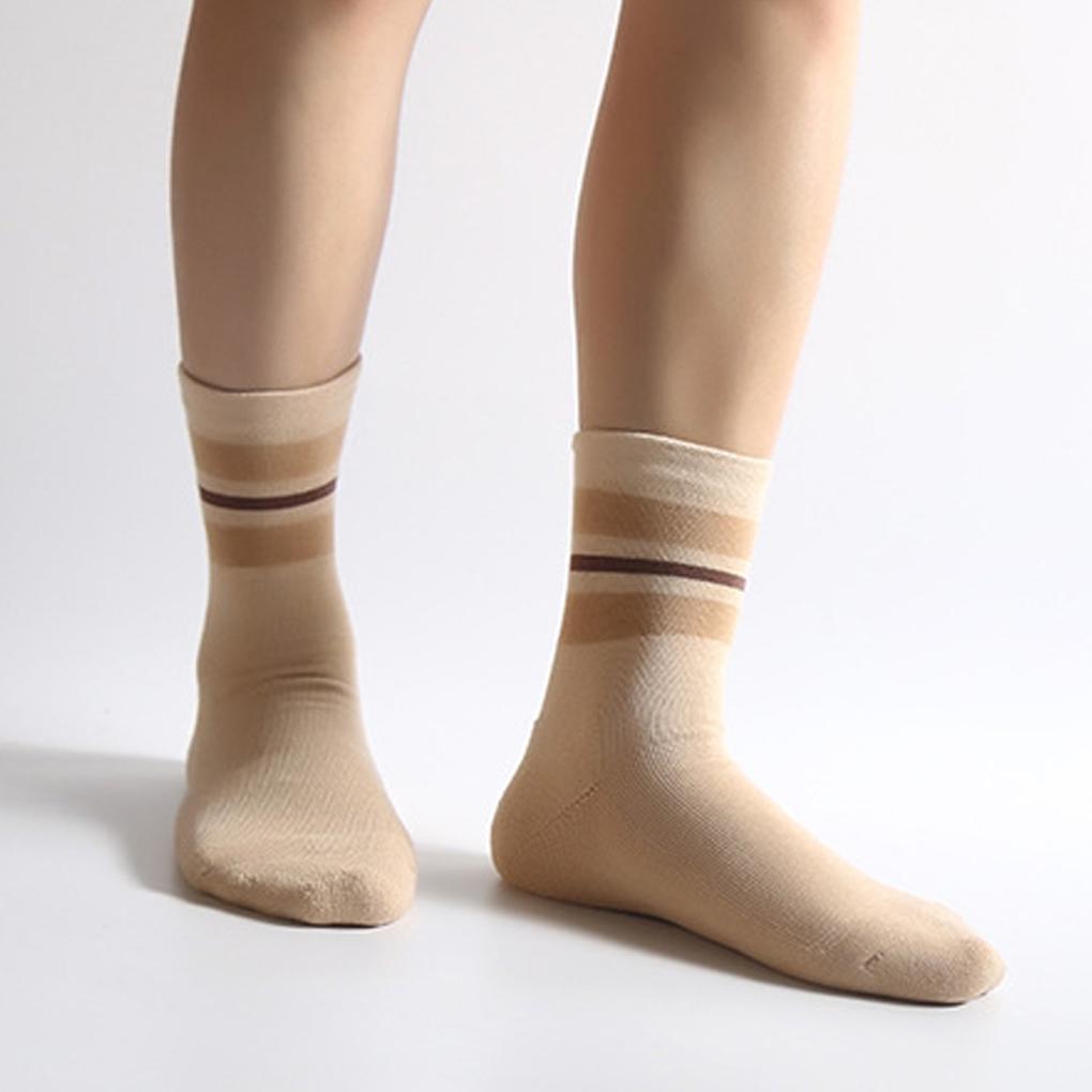1 Pair Woman Winter Sock Breathable Socks Sweat-absorbent Cotton Fashion Casual Hosiery Portable Soft Footwear Accessory