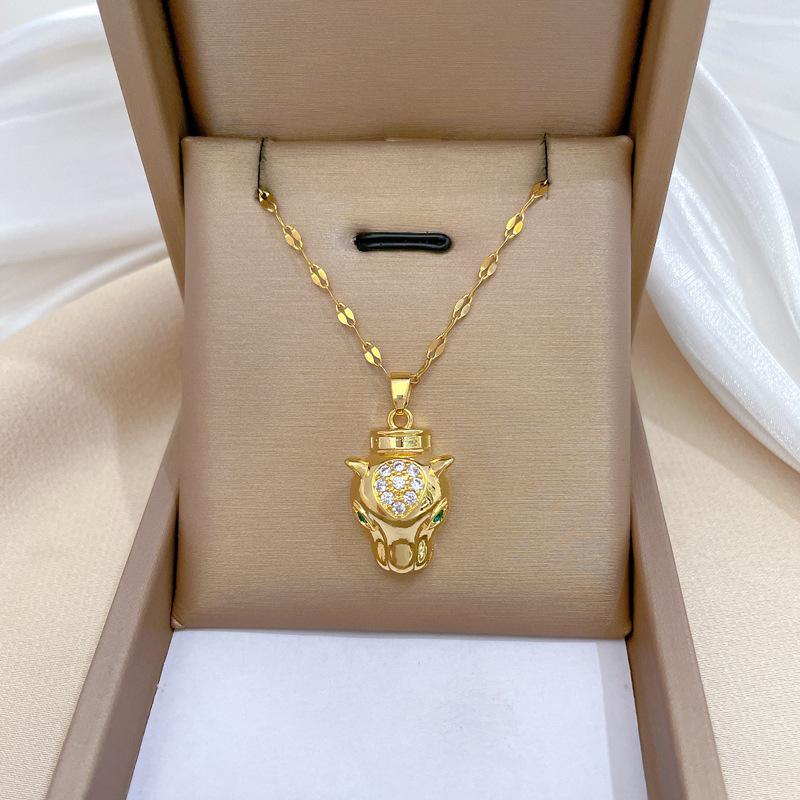 Titanium Steel Leopard Head Necklace Earrings Set Light Luxury Slightly Inlaid Personalized Temperament Banquet Earrings Necklace Combination